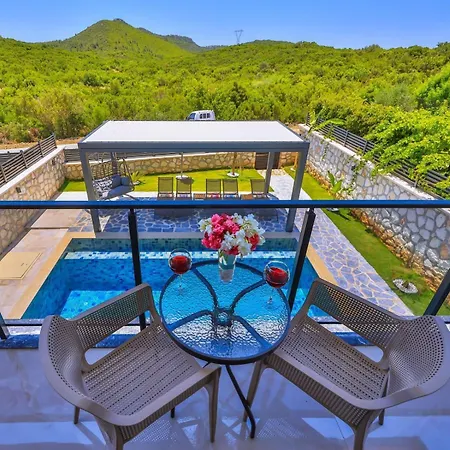 ヴィラ Makale カシュ